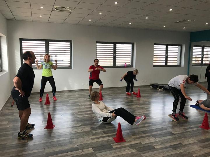 Nos cours de sports collectifs pour garder la forme